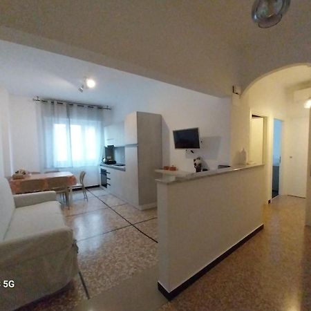 菲纳莱利古雷A Casa Di Anna公寓 外观 照片